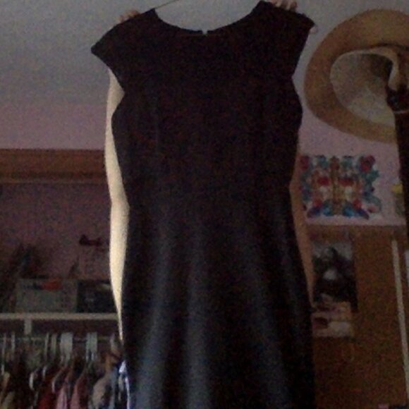 Black Lace Guess Dress - Picture 2 of 4